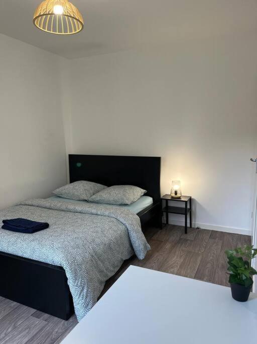 Appartement F2 De Haut Standing En Hypercentre Avec Jardin Prive A 270 M De La Gare De Mantes ! Zewnętrze zdjęcie