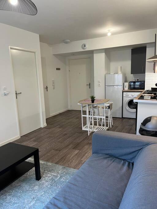 Appartement F2 De Haut Standing En Hypercentre Avec Jardin Prive A 270 M De La Gare De Mantes ! Zewnętrze zdjęcie