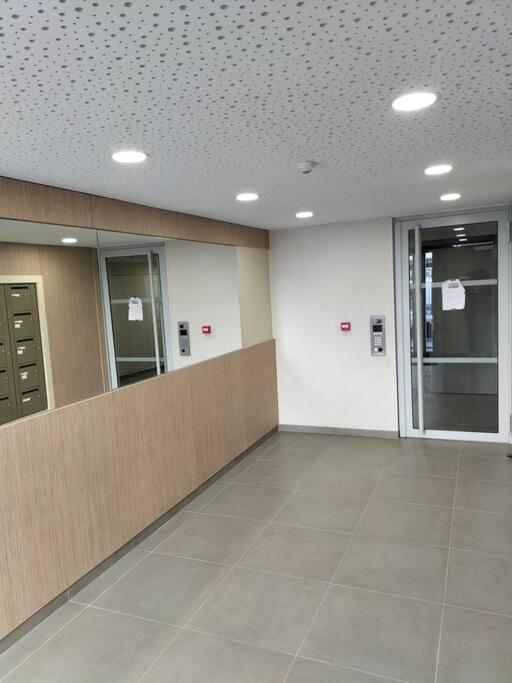 Appartement F2 De Haut Standing En Hypercentre Avec Jardin Prive A 270 M De La Gare De Mantes ! Zewnętrze zdjęcie